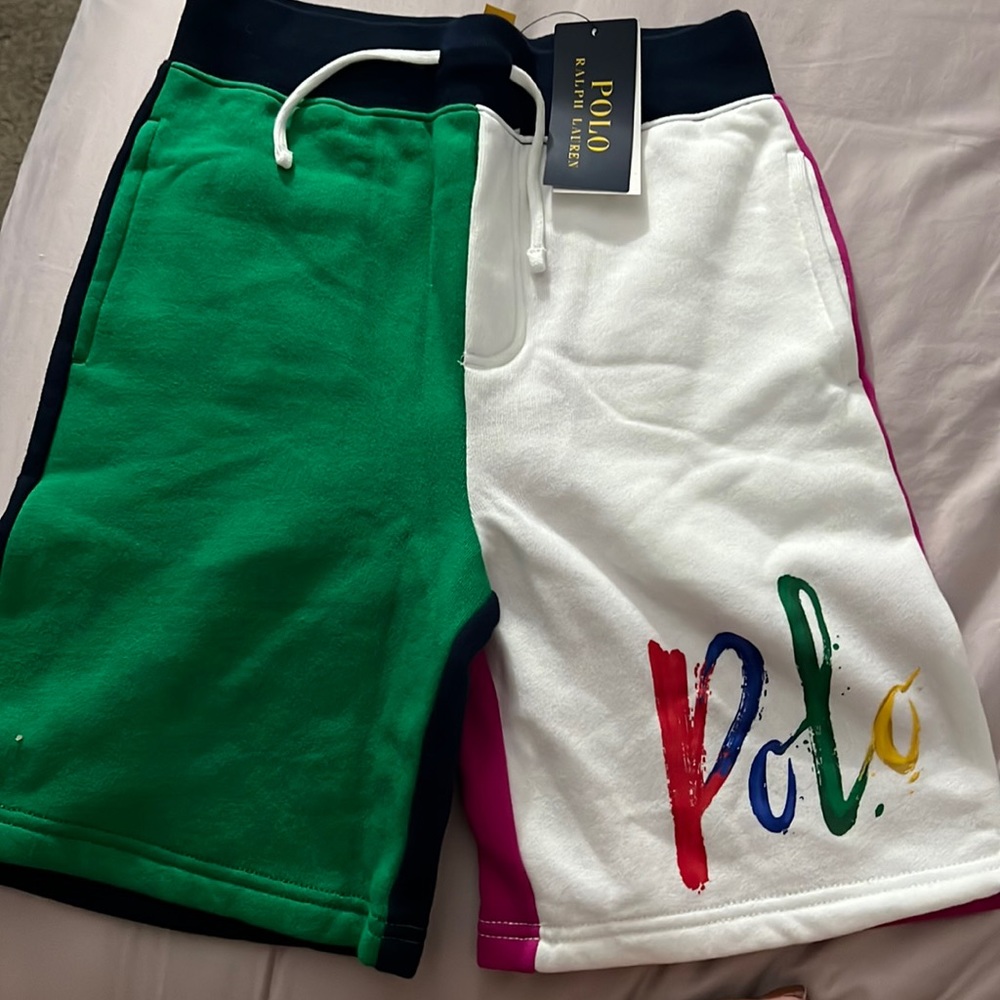 Ralph Lauren - Picture 1 of 8